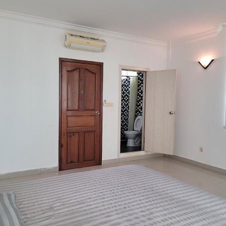 Yana House Phnom Penh Hotel Eksteriør billede