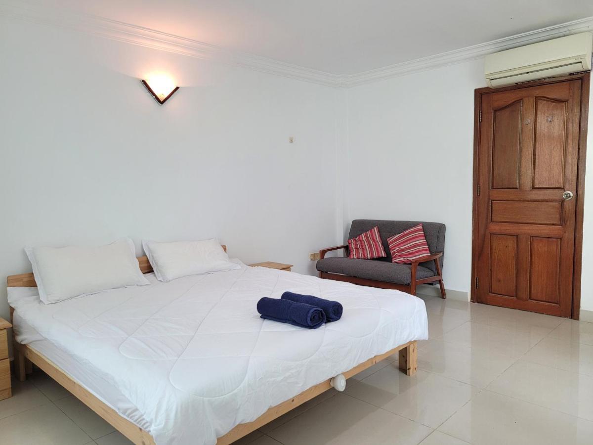 Yana House Phnom Penh Hotel Eksteriør billede