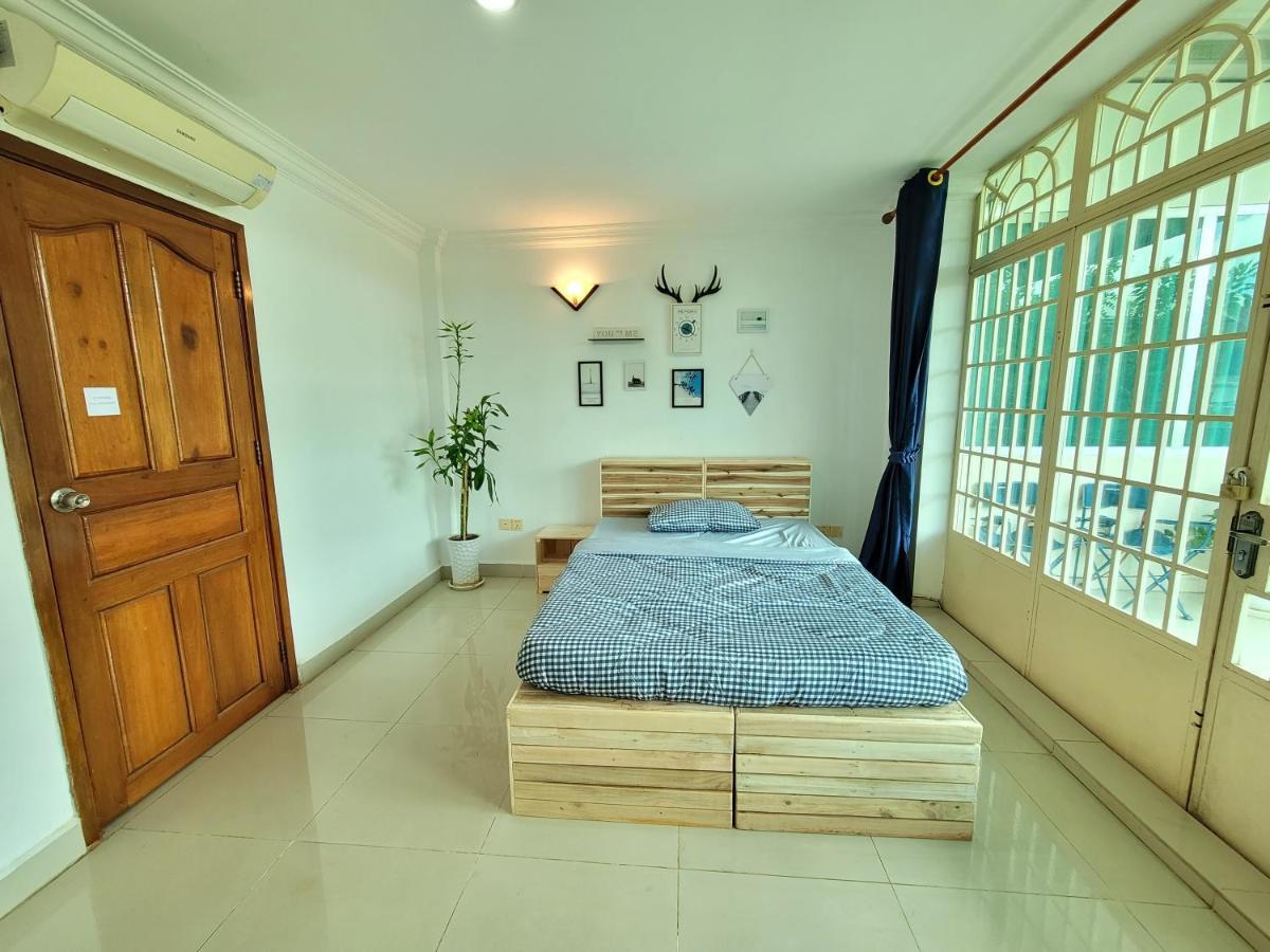 Yana House Phnom Penh Hotel Eksteriør billede