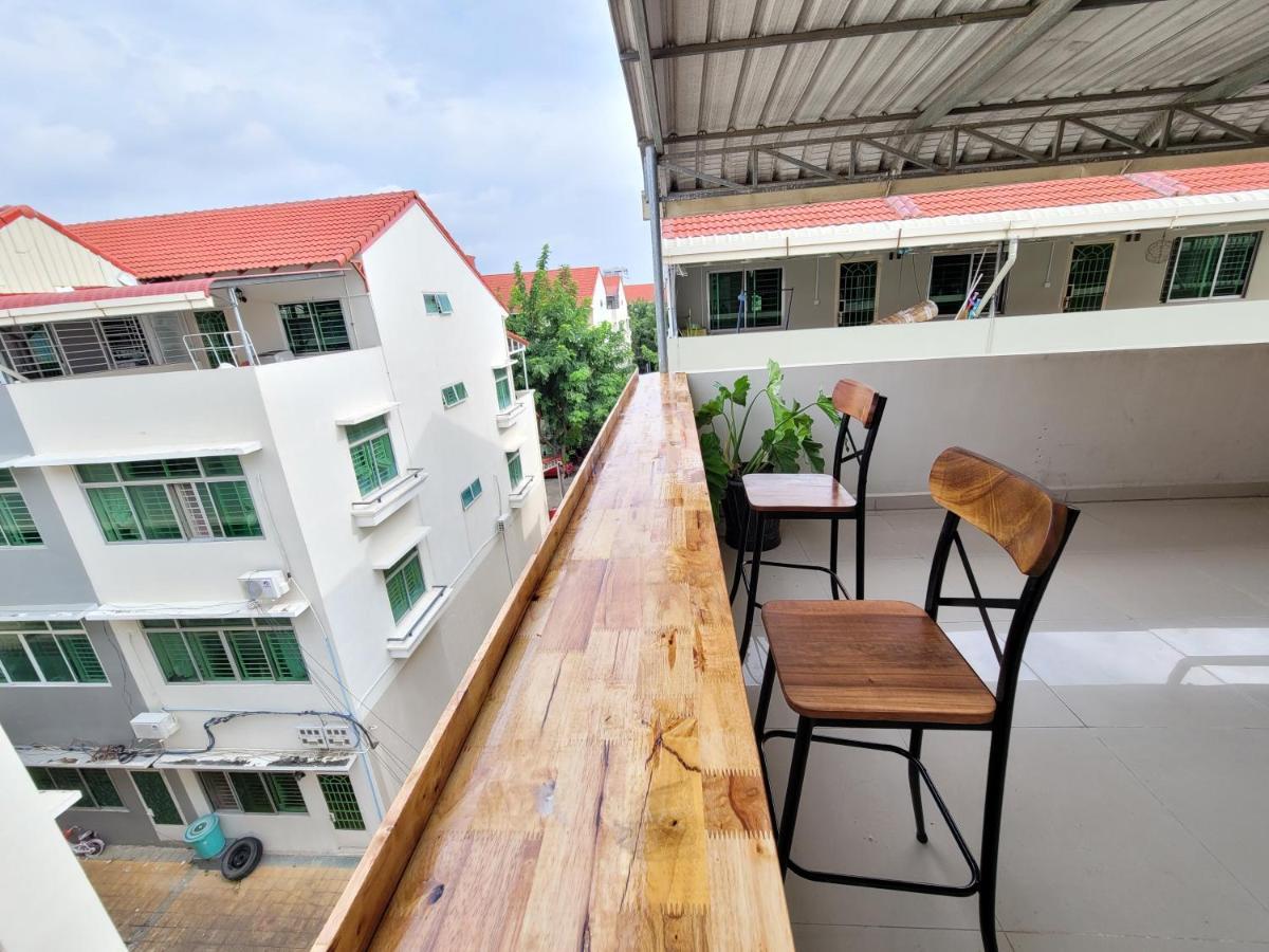 Yana House Phnom Penh Hotel Eksteriør billede